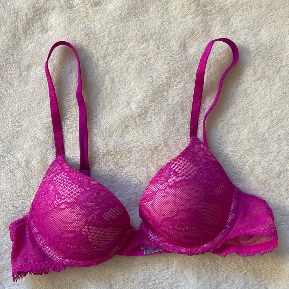 Victoria’s Secret Biofit Demi Uplift